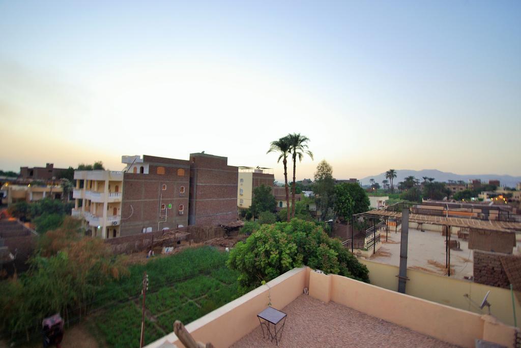 Pyramids Luxor Hotel & Spa Exterior photo